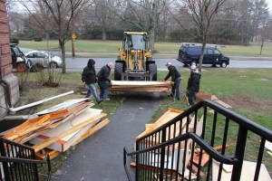 Loading the walls for disposal