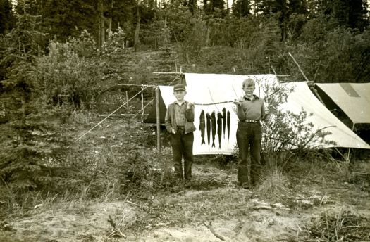This black and white photograph depicts two sons of Hugh Raup, who participated in the Andover-Harvard Yukon Expedition of 1944.